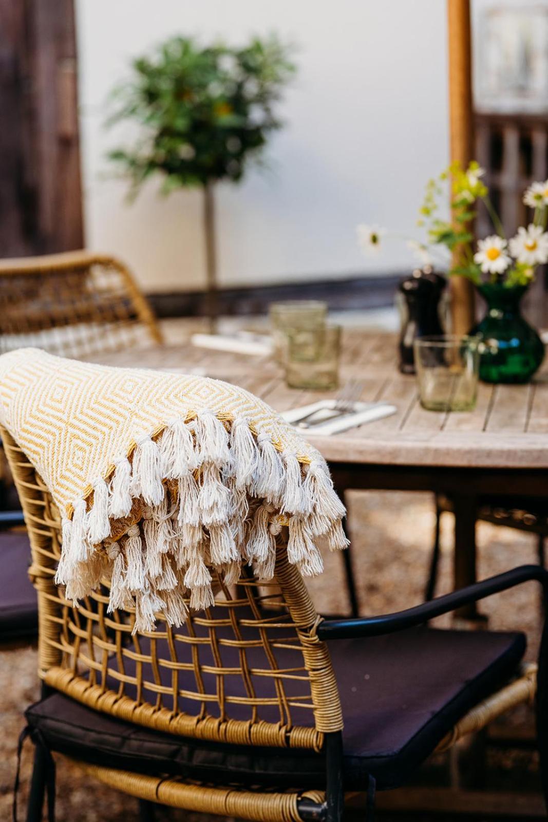 The Crown Inn Chiddingfold Ngoại thất bức ảnh