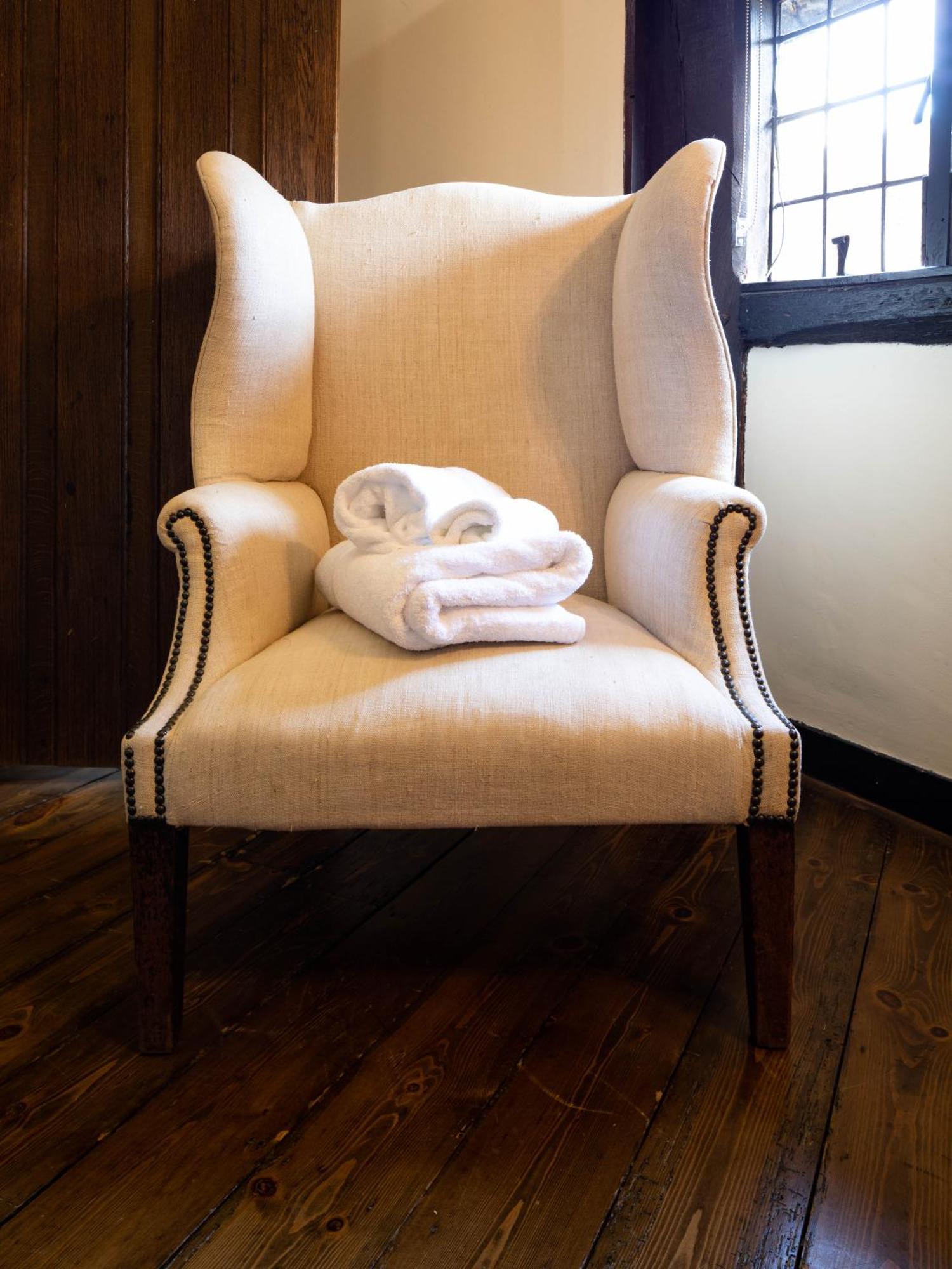 The Crown Inn Chiddingfold Ngoại thất bức ảnh